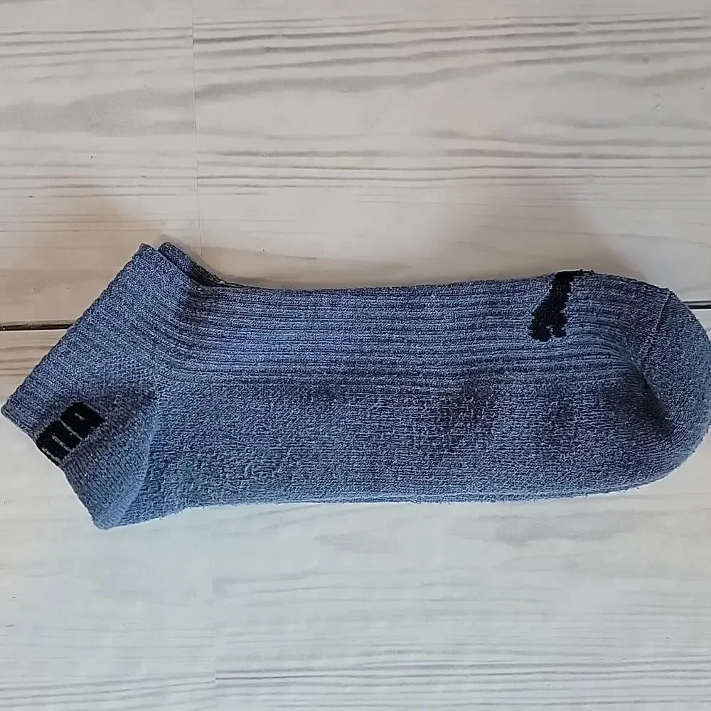 Puma Men's Athletic Socks NWOT - White, Blue, Light Blue Size One Size 6 Pairs